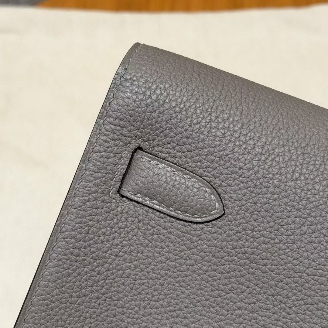 Hermes Kelly Depeches 25 Pouch Handmade In Togo Calfskin Leather Silver Hardware M8 Gris Asphalted - Image 10