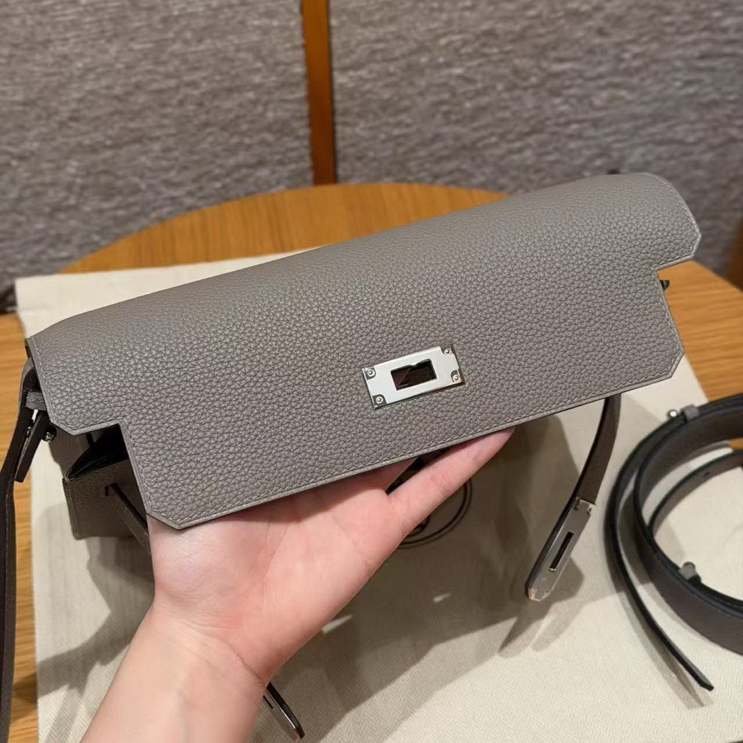 Hermes Kelly Depeches 25 Pouch Handmade In Togo Calfskin Leather Silver Hardware M8 Gris Asphalted - Image 6