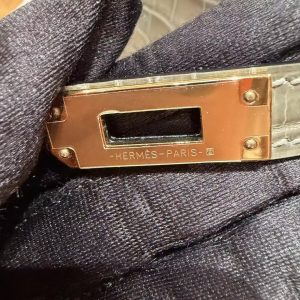 Hermes Kelly Pochette Handmade In Alligator Leather from Mississippi Gold Hardware 81 Girs Tourterlle - Image 15