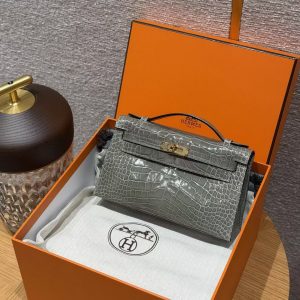Hermes Kelly Pochette Handmade In Alligator Leather from Mississippi Gold Hardware 81 Girs Tourterlle - Image 14