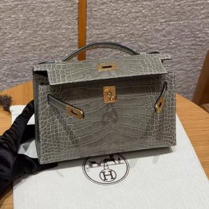 Hermes Kelly Pochette Handmade In Alligator Leather from Mississippi Gold Hardware 81 Girs Tourterlle - Image 13