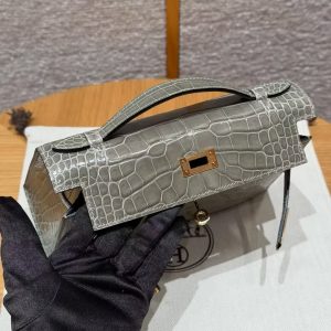 Hermes Kelly Pochette Handmade In Alligator Leather from Mississippi Gold Hardware 81 Girs Tourterlle - Image 12