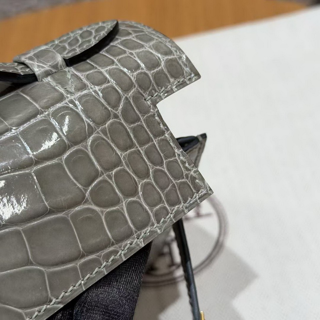Hermes Kelly Pochette Handmade In Alligator Leather from Mississippi Gold Hardware 81 Girs Tourterlle - Image 8