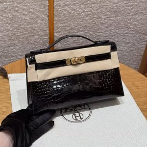 Hermes Kelly Pochette Handmade In Alligator Leather from Mississippi Gold Hardware 89 Noir