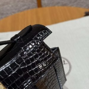 Hermes Kelly Pochette Handmade In Alligator Leather from Mississippi Gold Hardware 89 Noir - Image 9