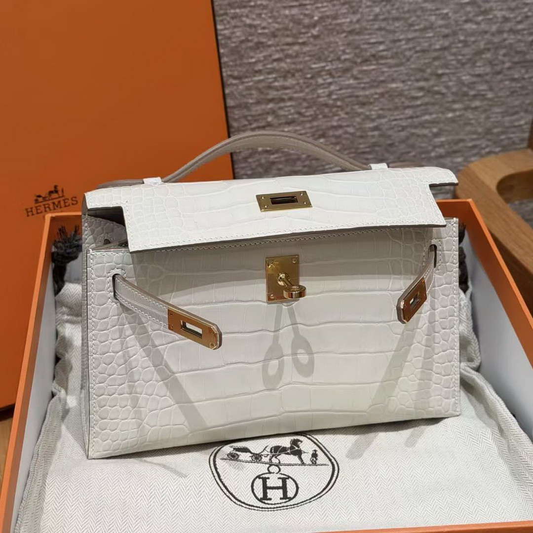Hermes Kelly Pochette Handmade In Alligator Leather from Mississippi Gold Hardware 8L Beton - Image 8