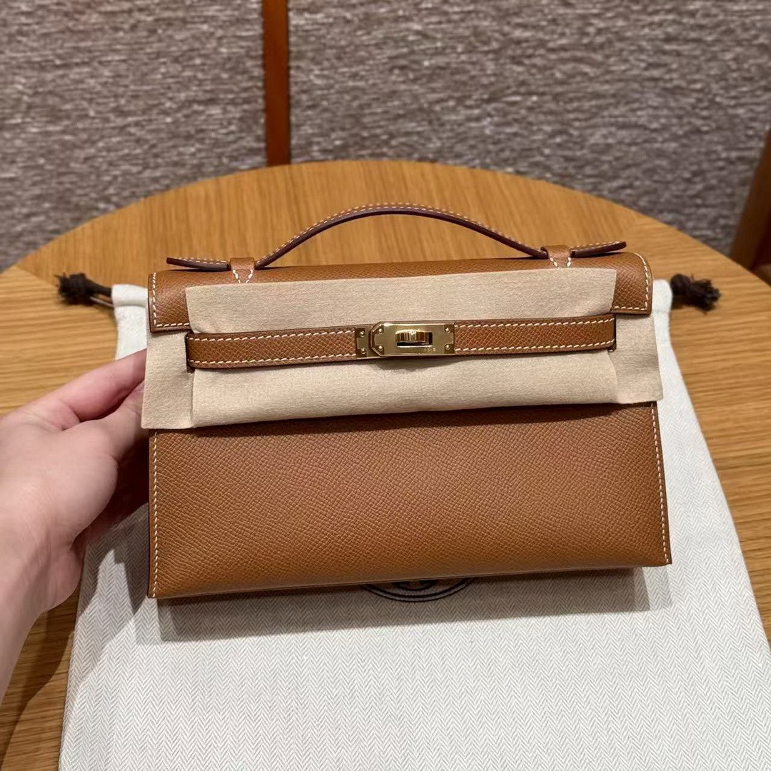 Hermes Kelly Pochette Handmade In Epsom Calfskin Leather Gold Hardware 37 Gold