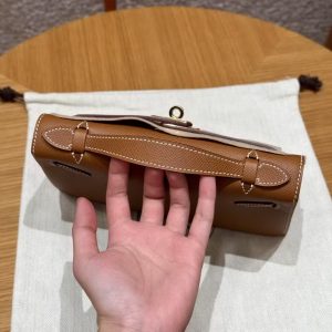 Hermes Kelly Pochette Handmade In Epsom Calfskin Leather Gold Hardware 37 Gold - Image 17