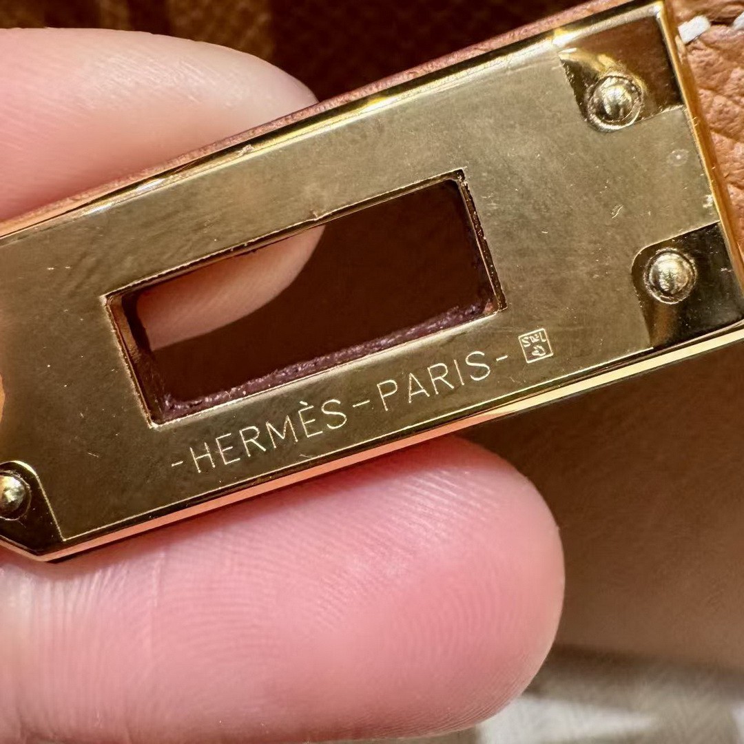 Hermes Kelly Pochette Handmade In Epsom Calfskin Leather Gold Hardware 37 Gold - Image 11