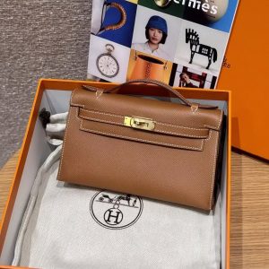 Hermes Kelly Pochette Handmade In Epsom Calfskin Leather Gold Hardware 37 Gold - Image 3