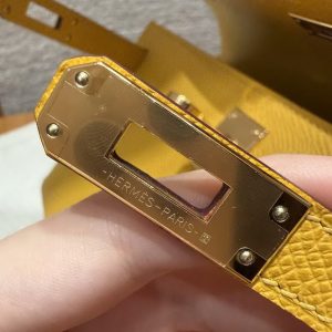 Hermes Kelly Pochette Handmade In Epsom Calfskin Leather Gold Hardware 9D Jaune Amber - Image 13