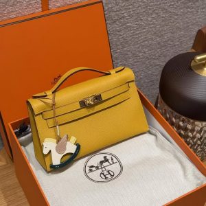 Hermes Kelly Pochette Handmade In Epsom Calfskin Leather Gold Hardware 9D Jaune Amber - Image 3