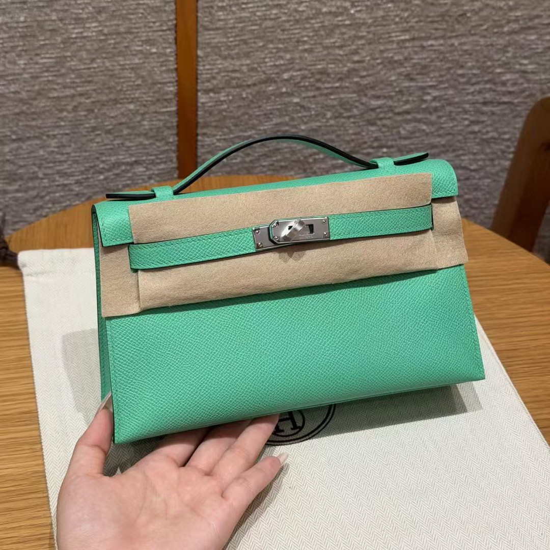 Hermes Kelly Pochette Handmade In Epsom Calfskin Leather Silver Hardware 0Z Vert Comics