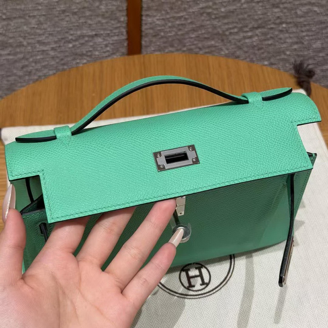 Hermes Kelly Pochette Handmade In Epsom Calfskin Leather Silver Hardware 0Z Vert Comics - Image 10