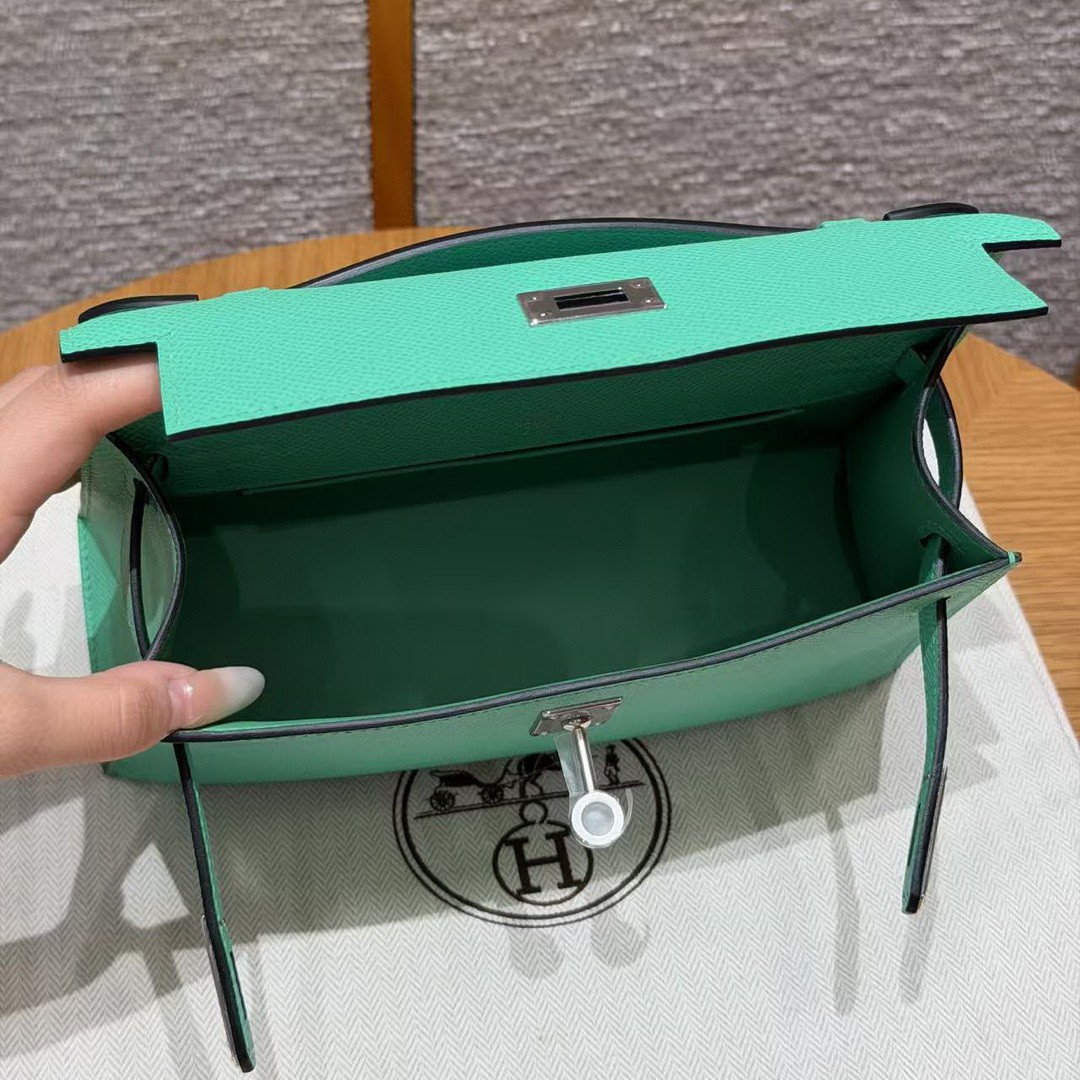Hermes Kelly Pochette Handmade In Epsom Calfskin Leather Silver Hardware 0Z Vert Comics - Image 9