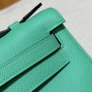 Hermes Kelly Pochette Handmade In Epsom Calfskin Leather Silver Hardware 0Z Vert Comics - Image 3
