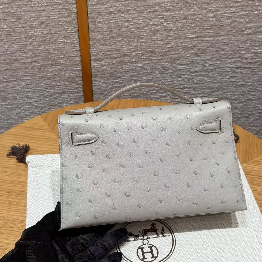 Hermes Kelly Pochette Handmade In KK Ostrich Leather from South Africa Silver Hardware 80 Girs Perle - Image 2