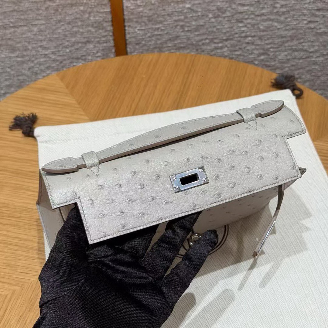 Hermes Kelly Pochette Handmade In KK Ostrich Leather from South Africa Silver Hardware 80 Girs Perle - Image 15