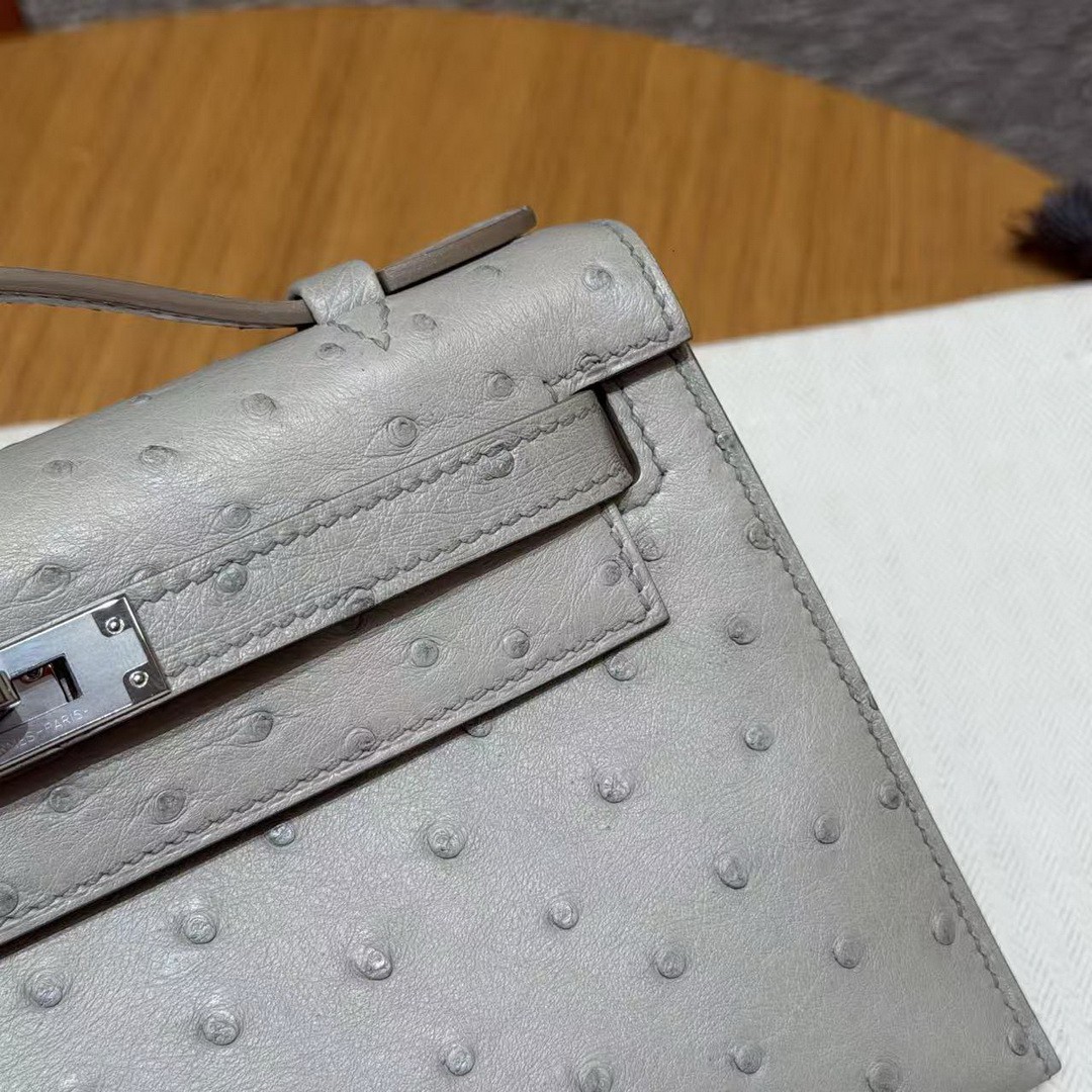 Hermes Kelly Pochette Handmade In KK Ostrich Leather from South Africa Silver Hardware 80 Girs Perle - Image 6