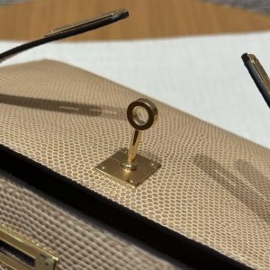 Hermes Kelly Pochette Handmade In Lizard Leather from South Africa Gold Hardware 0M Chai - Image 8