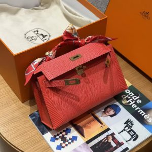 Hermes Kelly Pochette Handmade In Lizard Leather from South Africa Gold Hardware 51 Rouge Exotique - Image 12