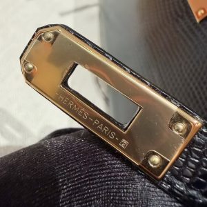 Hermes Kelly Pochette Handmade In Lizard Leather from South Africa Gold Hardware 89 Noir - Image 14