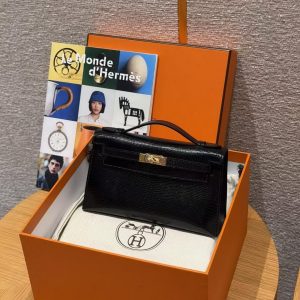 Hermes Kelly Pochette Handmade In Lizard Leather from South Africa Gold Hardware 89 Noir - Image 6