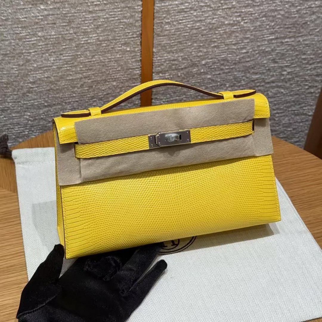 Hermes Kelly Pochette Handmade In Lizard Leather from South Africa Silver Hardware 9o Jaune de Naples