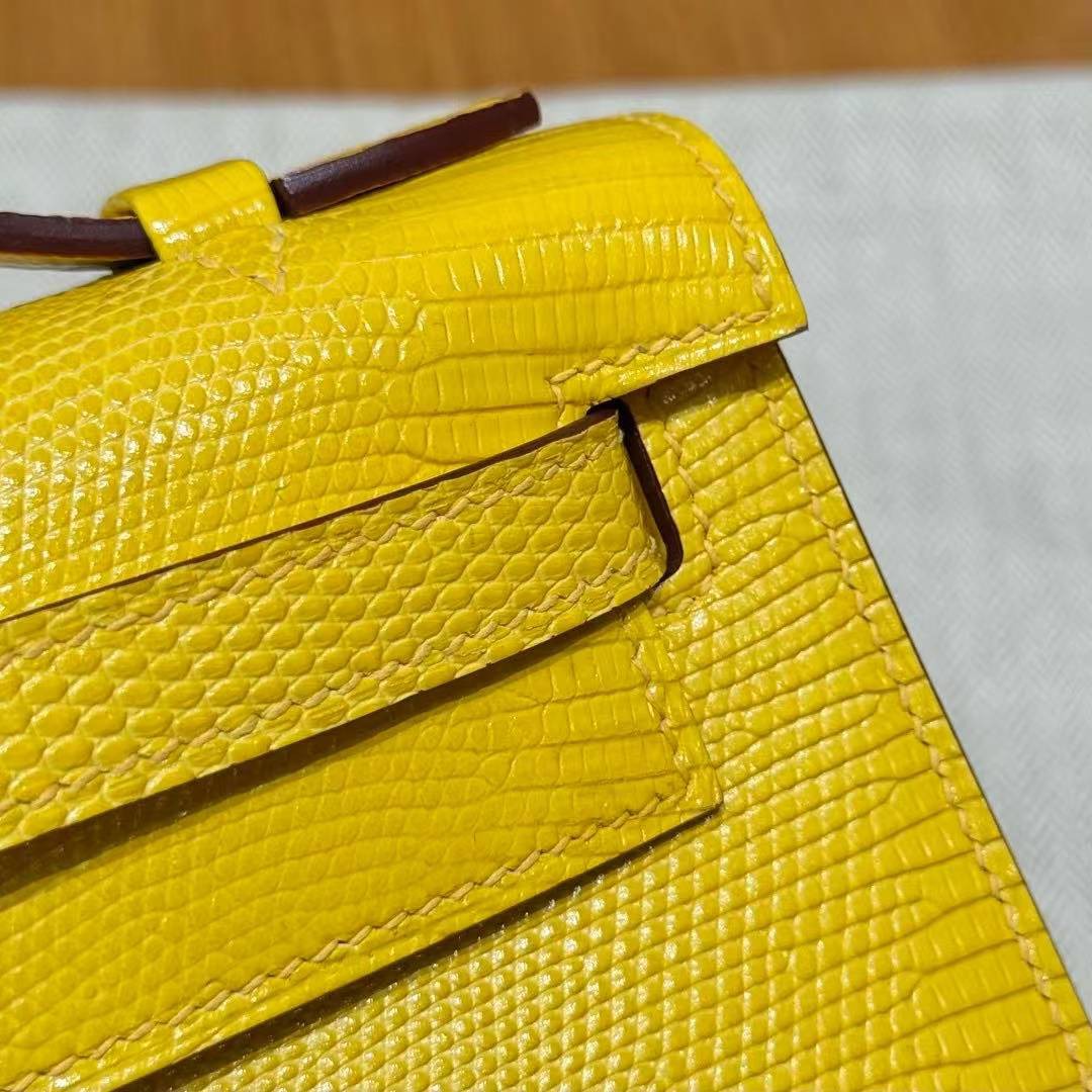 Hermes Kelly Pochette Handmade In Lizard Leather from South Africa Silver Hardware 9o Jaune de Naples - Image 9