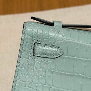 Hermes Kelly Pochette Handmade In Matte Alligator Leather Gold Hardware 0W Girs Neve - Image 7