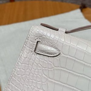 Hermes Kelly Pochette Handmade In Matte Alligator Leather Silver Hardware 10 Craie - Image 8
