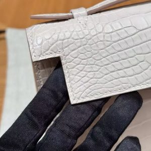 Hermes Kelly Pochette Handmade In Matte Alligator Leather Silver Hardware 10 Craie - Image 6