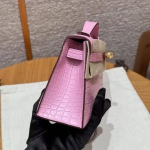 Hermes Kelly Pochette Handmade In Porosus Crocodile Leather from South Africa Gold Hardware 5P Pink - Image 20