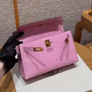 Hermes Kelly Pochette Handmade In Porosus Crocodile Leather from South Africa Gold Hardware 5P Pink - Image 13