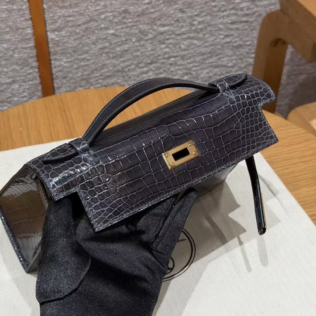 Hermes Kelly Pochette Handmade In Porosus Crocodile Leather from South Africa Gold Hardware 88 Graphite - Image 10