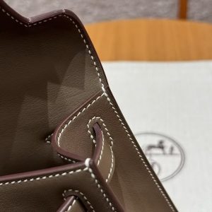 Hermes Kelly Pochette Handmade In Swift Calfskin Leather Gold Hardware 18 Etoupe - Image 7