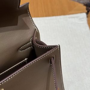 Hermes Kelly Pochette Handmade In Swift Calfskin Leather Gold Hardware 18 Etoupe - Image 6