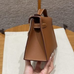 Hermes Kelly Pochette Handmade In Swift Calfskin Leather Gold Hardware 37 Gold - Image 17