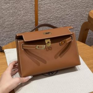 Hermes Kelly Pochette Handmade In Swift Calfskin Leather Gold Hardware 37 Gold - Image 11