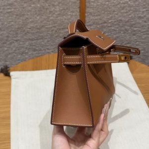 Hermes Kelly Pochette Handmade In Swift Calfskin Leather Gold Hardware 37 Gold - Image 10
