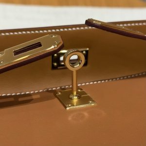 Hermes Kelly Pochette Handmade In Swift Calfskin Leather Gold Hardware 37 Gold - Image 7