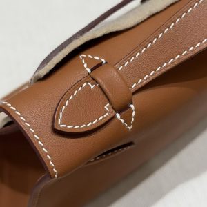 Hermes Kelly Pochette Handmade In Swift Calfskin Leather Gold Hardware 37 Gold - Image 4