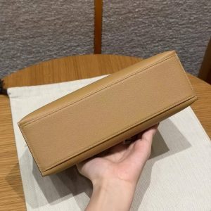 Hermes Kelly Pochette Handmade In Swift Calfskin Leather Gold Hardware 4B Biscuit - Image 17