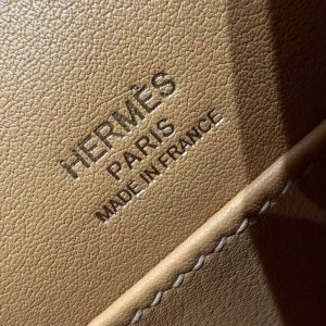 Hermes Kelly Pochette Handmade In Swift Calfskin Leather Gold Hardware 4B Biscuit - Image 15