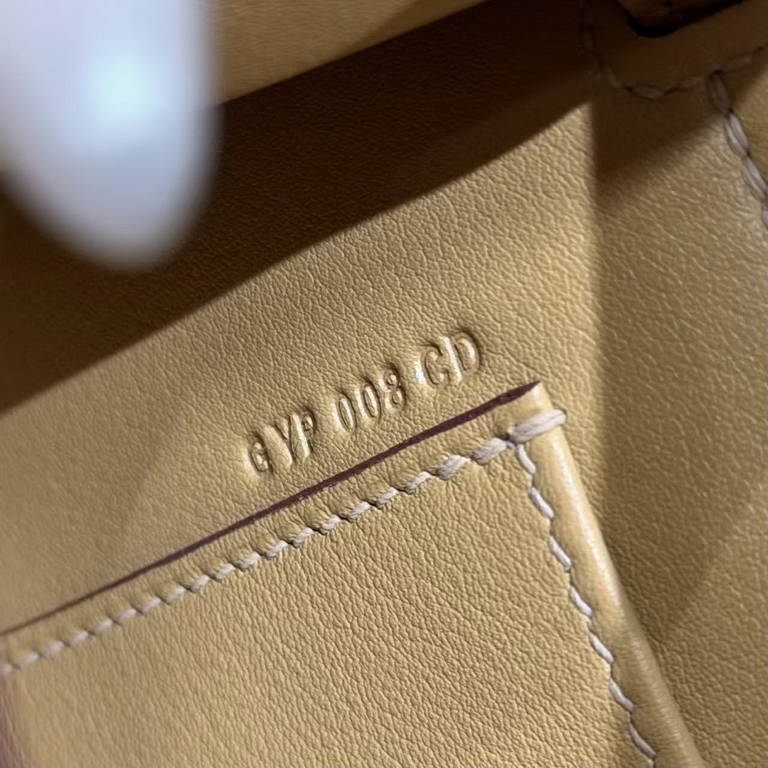 Hermes Kelly Pochette Handmade In Swift Calfskin Leather Gold Hardware 4B Biscuit - Image 12