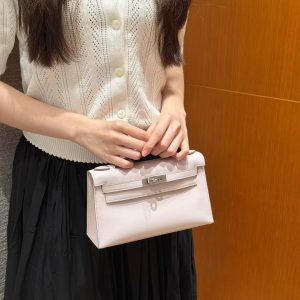 Hermes Kelly Pochette Handmade In Swift Calfskin Leather Silver Hardware 09 Mauve Pale - Image 4