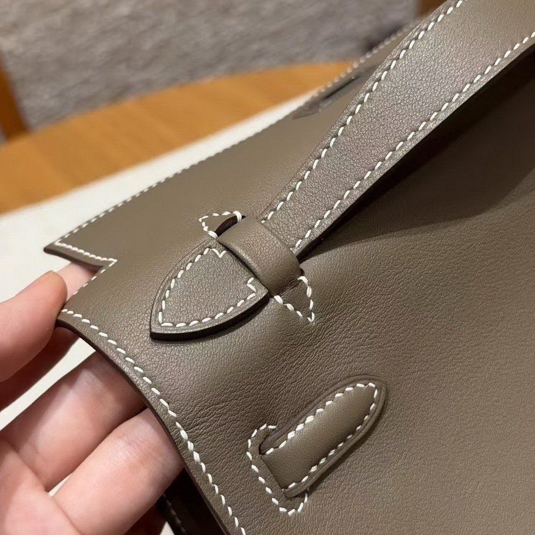 Hermes Kelly Pochette Handmade In Swift Calfskin Leather Silver Hardware 18 Etoupe - Image 7