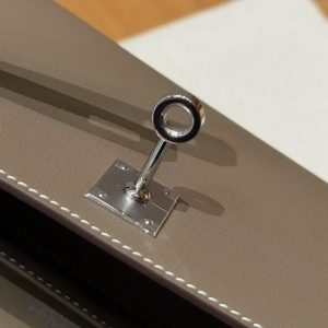 Hermes Kelly Pochette Handmade In Swift Calfskin Leather Silver Hardware 18 Etoupe - Image 6