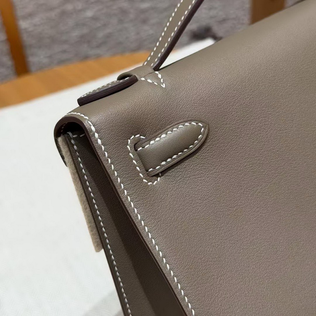 Hermes Kelly Pochette Handmade In Swift Calfskin Leather Silver Hardware 18 Etoupe - Image 3