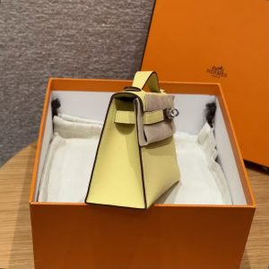 Hermes Kelly Pochette Handmade In Swift Calfskin Leather Silver Hardware 1Z Jaune Poussin - Image 17